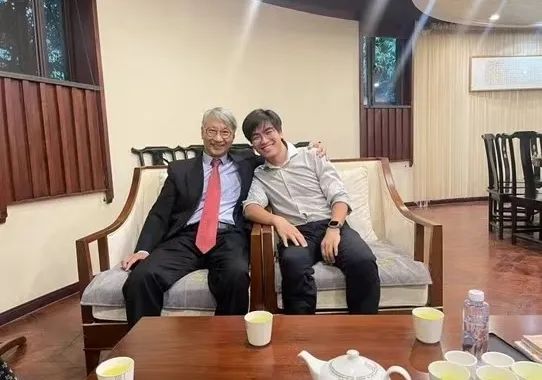 image local-20250110212002-11